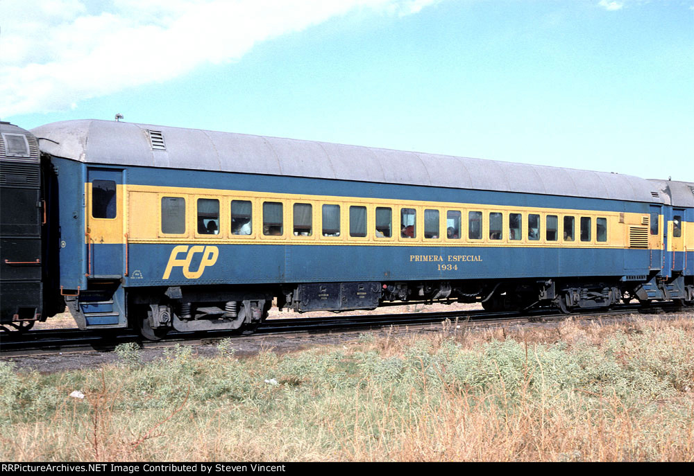 Ferrocarril del Pacifico coach FCP #1934